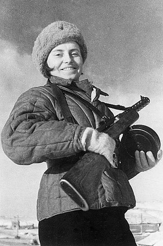 Женщины времен Великой Отечественной (27 фото)