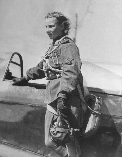 Герой Советского Союза Лидия Владимировна Литвяк. Самая результативная женщина-истребитель Второй Мировой. На её счету 14 сбитых самолётов противника.