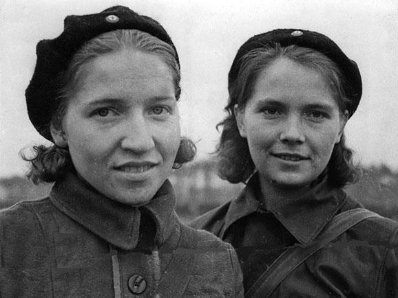 Женщины времен Великой Отечественной (27 фото)