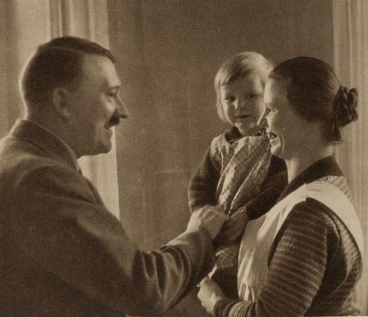 Ранее не опубликованные фотографии Адольфа Гитлера (39 фото)