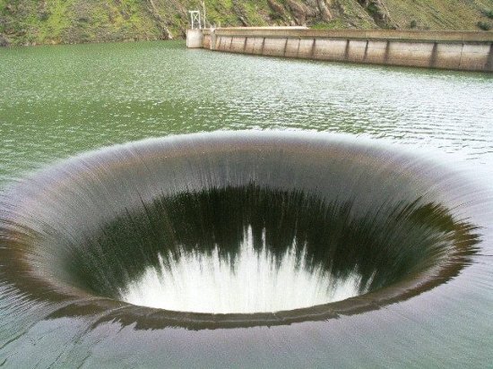 Самая большая дыра в мире (16 фото)