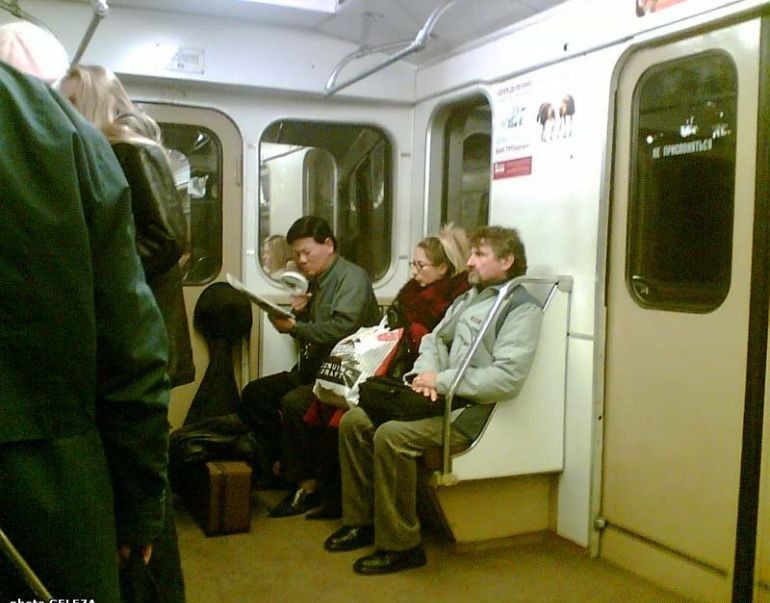 Чудаки в метро (66 фото)