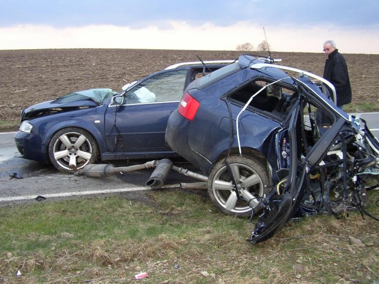 Авария Audi RS6 в Люксембурге (6 фото)