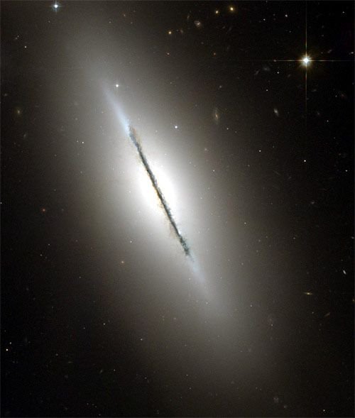 19best2006_NGC5866