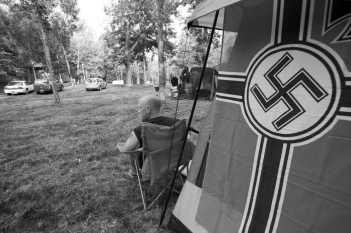 Американские неонацисты (41 фото)