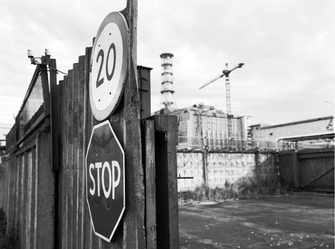 21 год с момента аварии на Чернобыльской АЭС (80 фото)