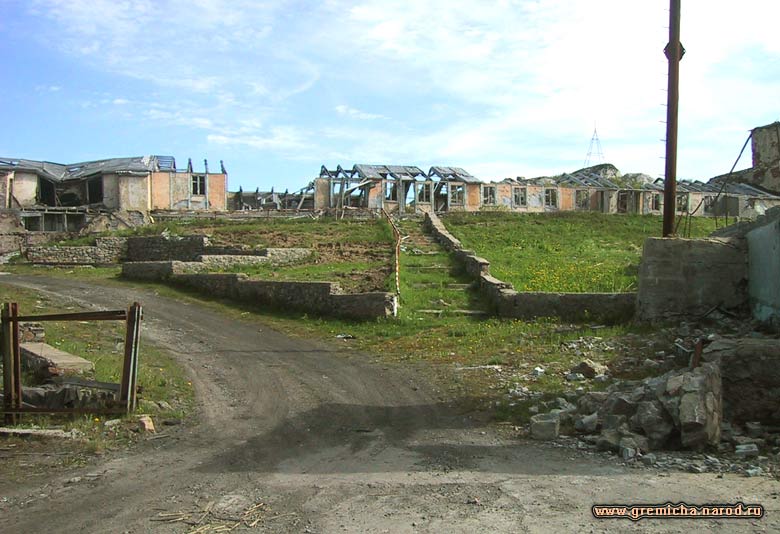 Мертвые города на Кольском полуострове (50 фото)