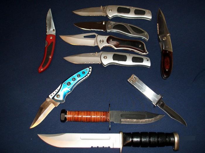 Ножи, изъятые на таможне (13 фото)