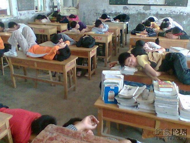 Однажды в китайской школе (4 фото)