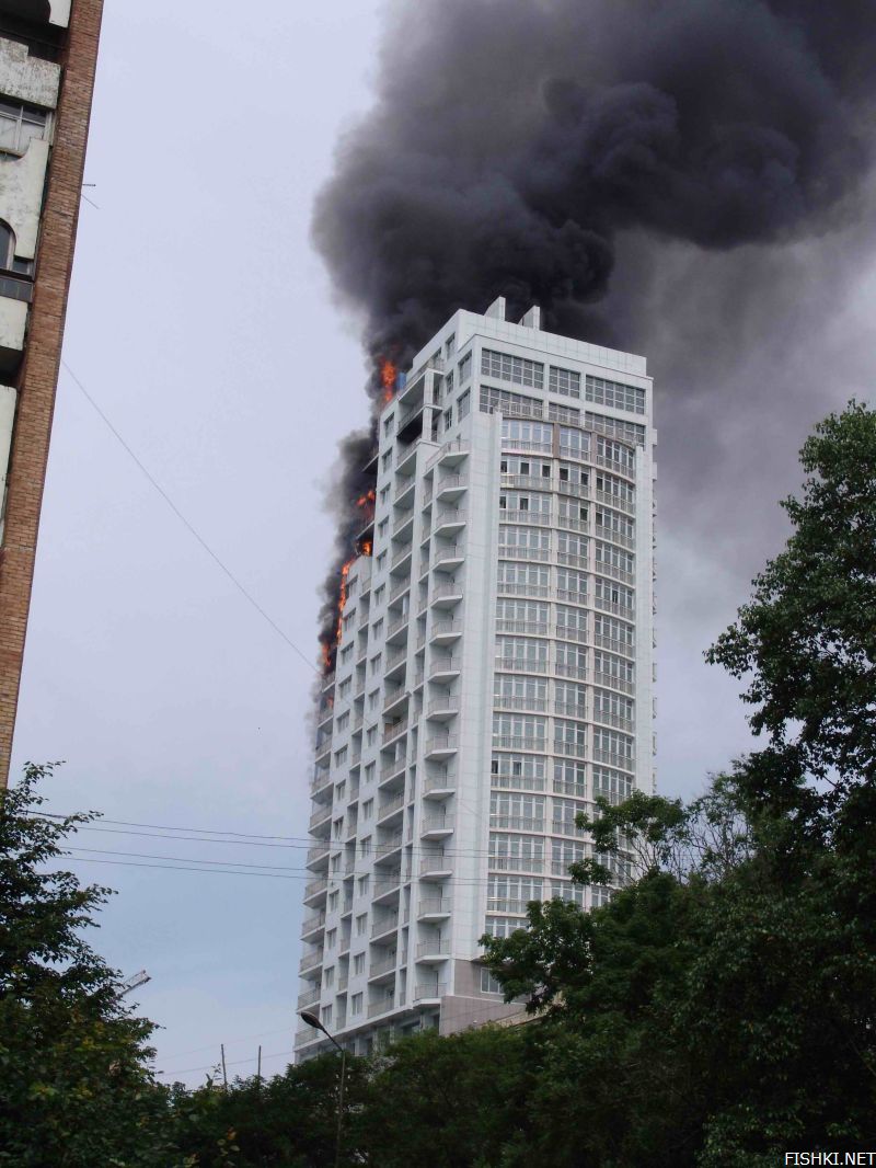 Пожар во Владивостоке (11 фото)
