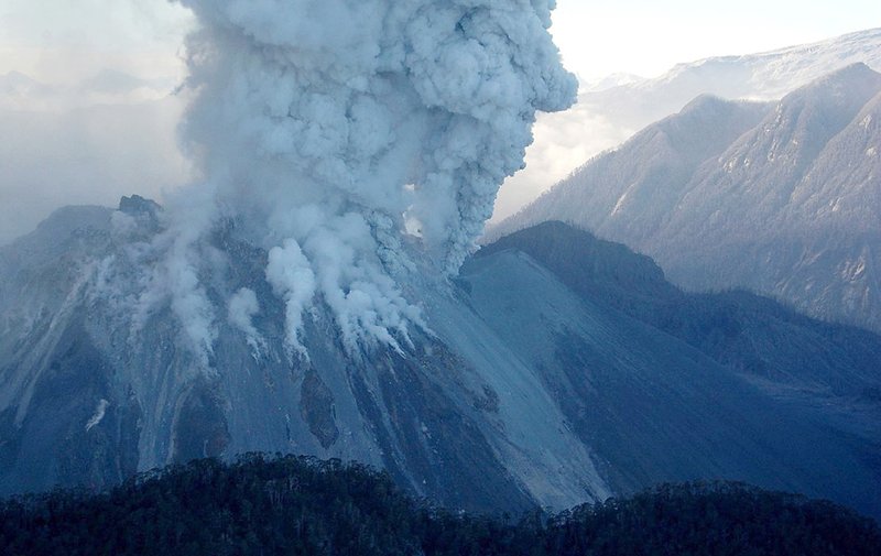Чили, вулкан Чайтен, 2008 г.