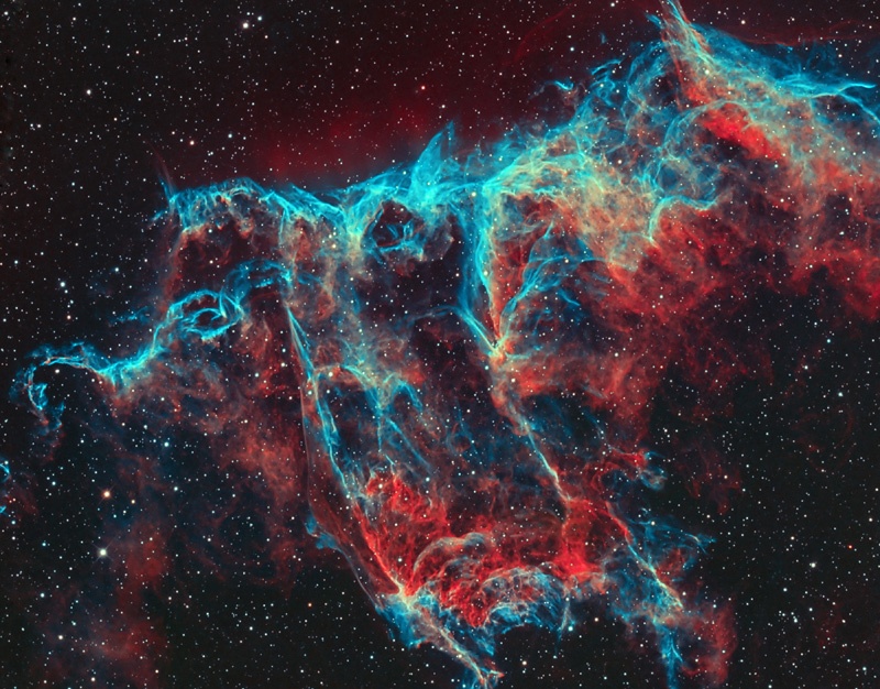 2008 November 1 - A Spectre in the Eastern Veil