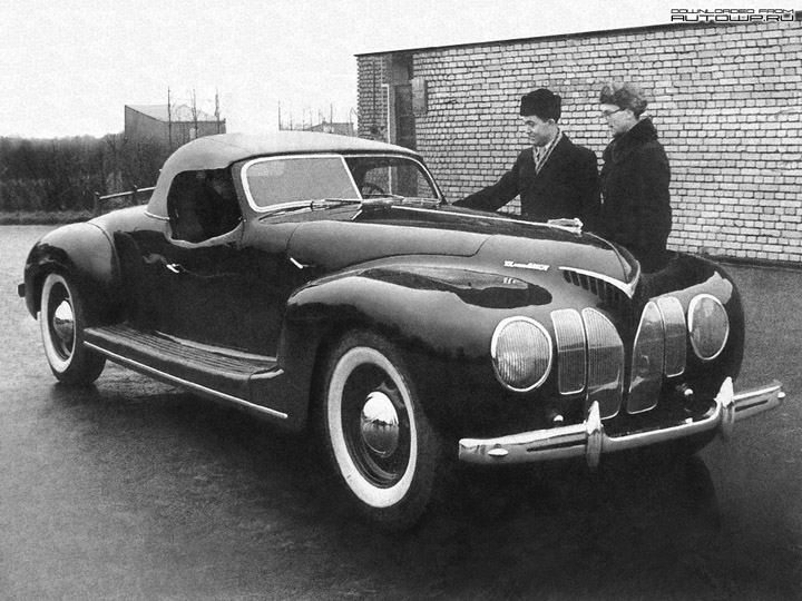 ЗИС 101А (1939 года выпуска) мог разгоняться до 160 км/ч