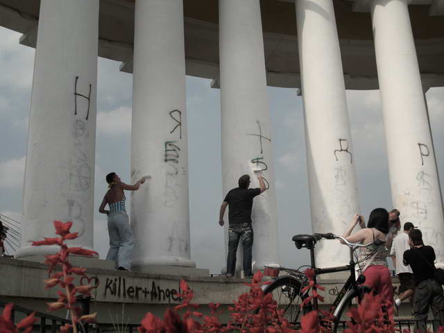 Арт-рейдеры против вандализма! (36 фото + видео)