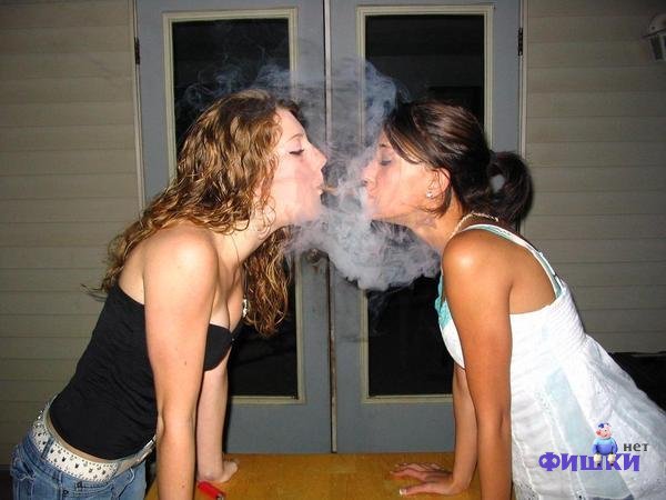 50 фотографий курящих девушек, но не просто сигареты...