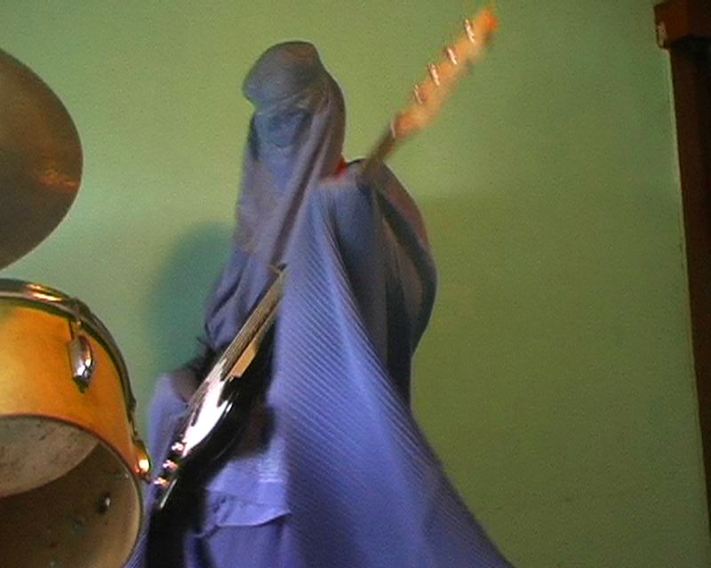 Женская группа из Афганистана Burka Band (4 фото + клип)