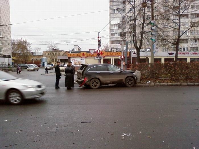 Крупнейшая автомобильная авария в Перми (29 фото+видео)