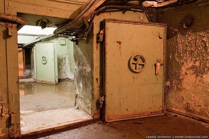 Что скрывают подвалы МГУ или где зарыта наша Нобелевская премия (21 фото)