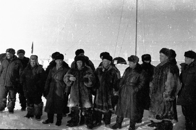 Дрейфующая станция Северный полюс (29 фото)